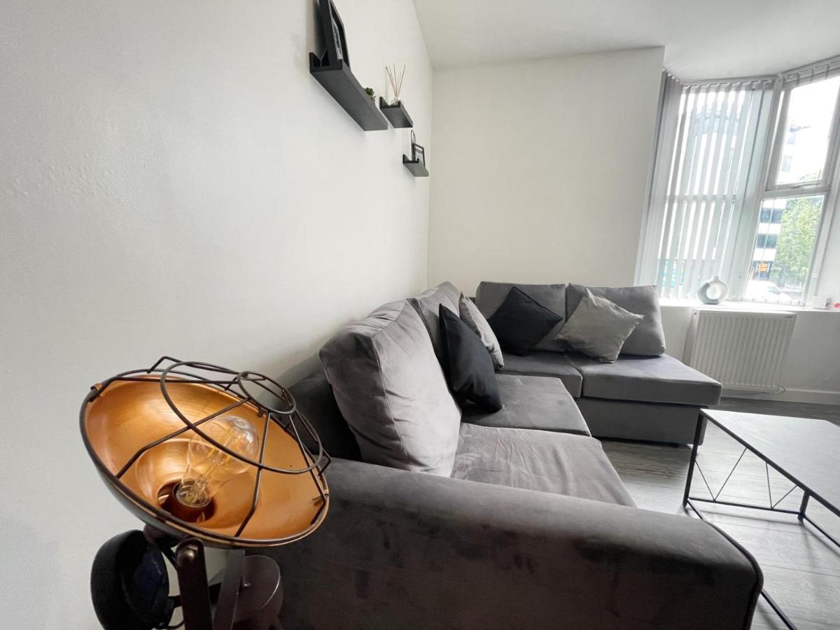 Comfortable One Bed Flat Apartment *