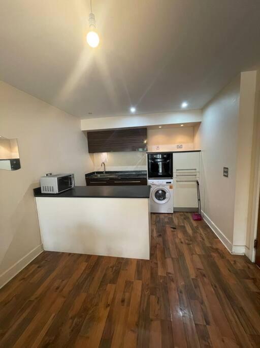 Lovely 2-Bedroom Apartment In Edgbaston Hemisphere Birmingham