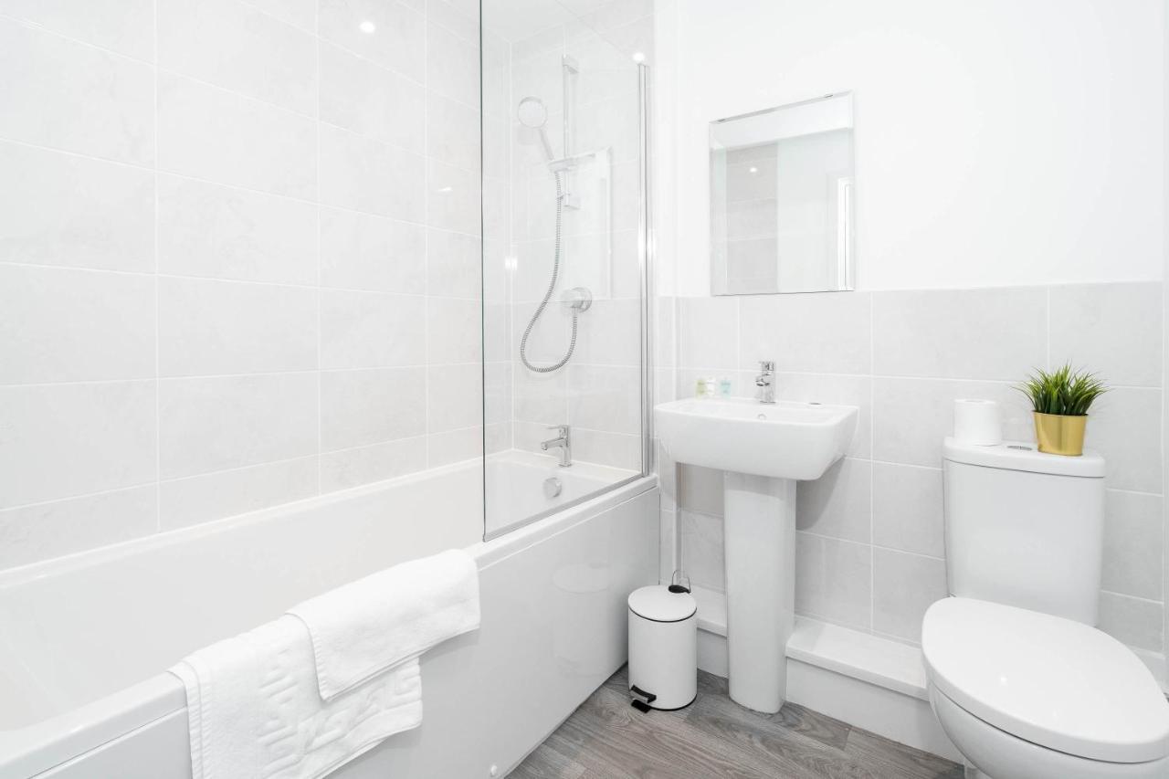 Luxury - Selly Oak - Parking - Rated - Netflix - Wifi Apartment Birmingham