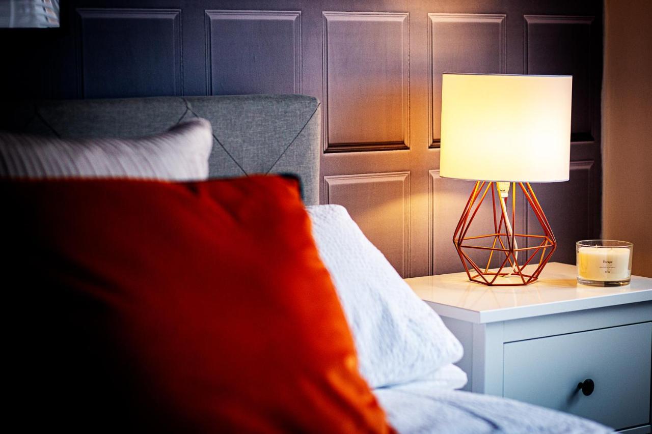 Night - Beta House Holiday home Birmingham