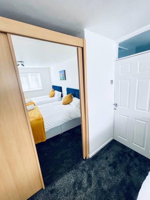 Mayfair Place - Cosy 3 Bedroom House With Free Parking * Birmingham