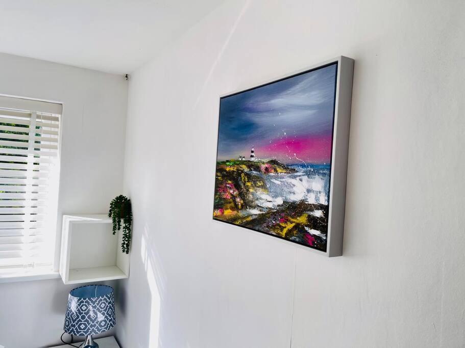 Mayfair Place - Cosy 3 Bedroom House With Free Parking Apartment