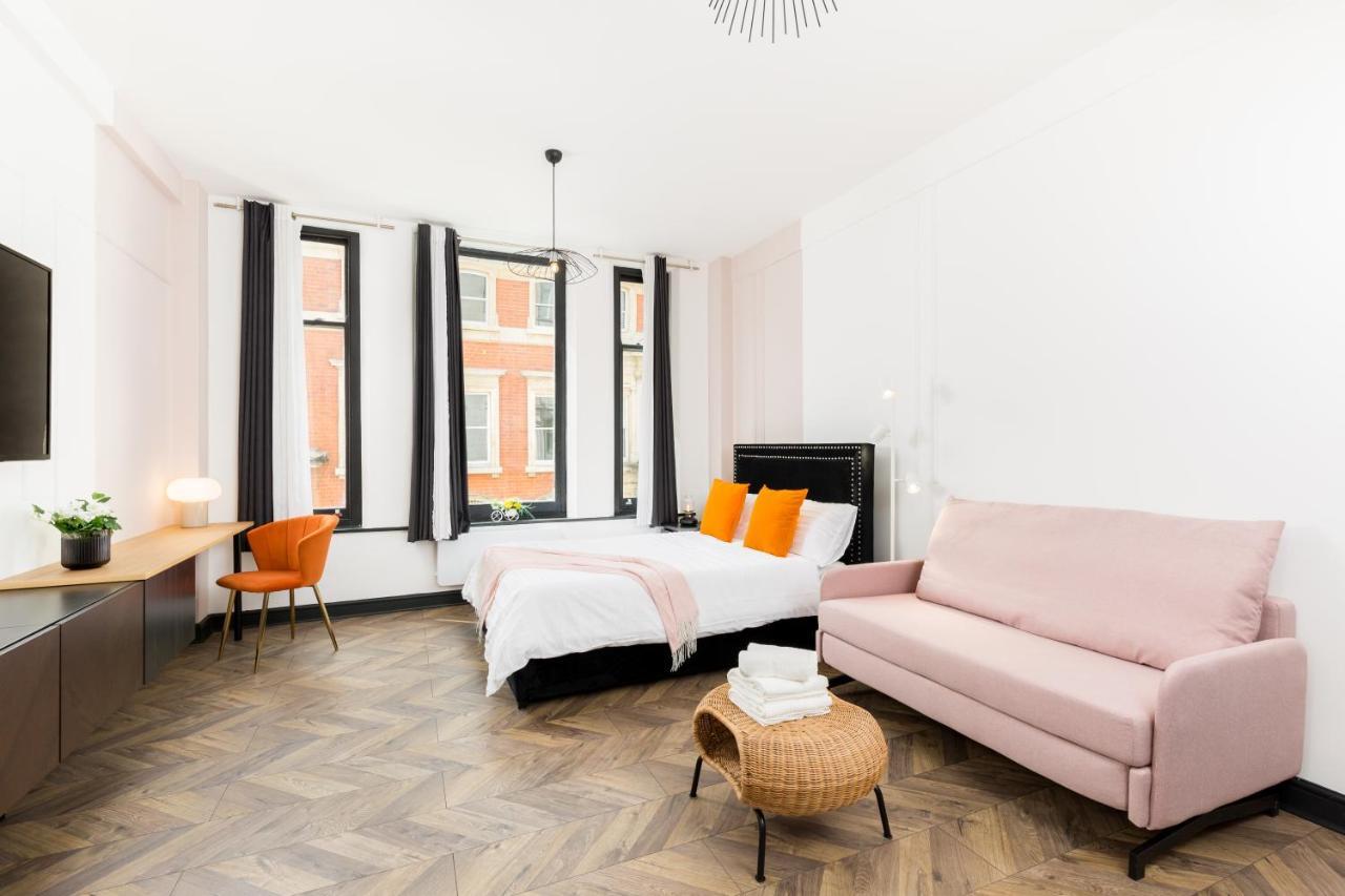 Indigo Apartment *