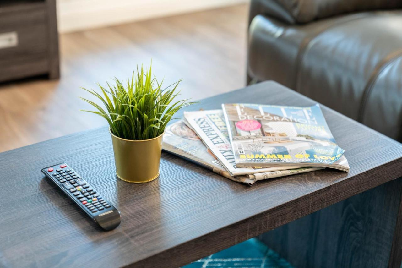 Apartment Centre - 2 Bedroom - Gated Development - Secure Parking - Netflix - Wifi -top Rated