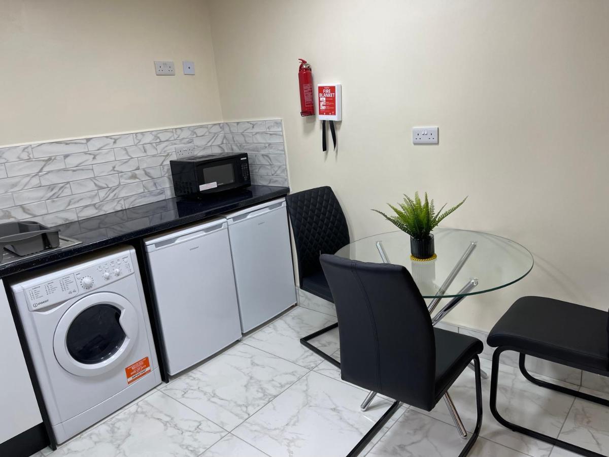 Apartment Road From 360midlands, En-suite *