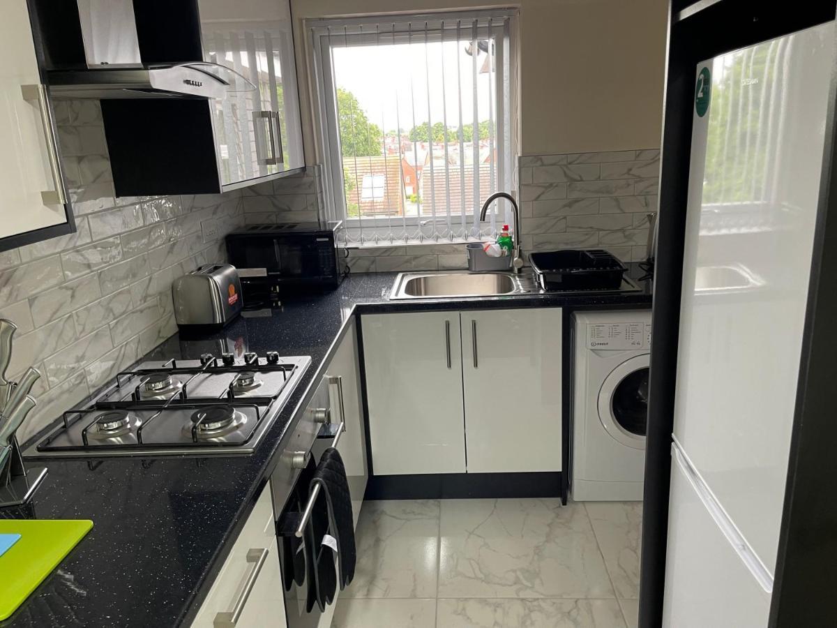 Road From 360midlands, En-suite Apartment *