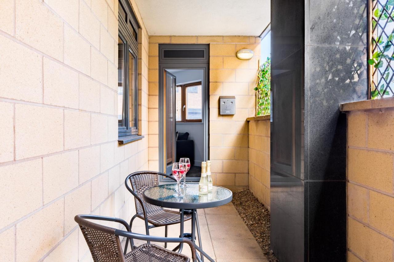 Washington 2 Bedroom By The Cube & Mailbox & Private Terrace Birmingham