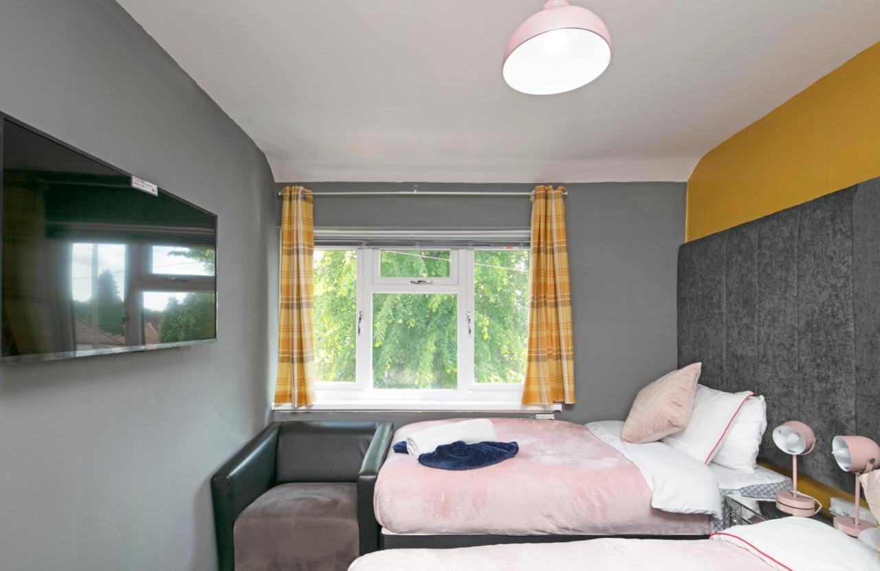 Holiday home B67 Church View - 3 Bedrooms, 2 Bathrooms, Parking, Ev Charger, 欢迎