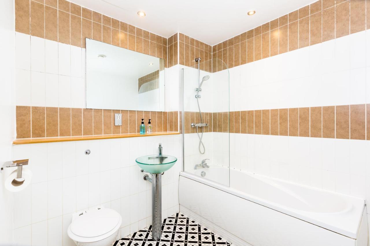 Washington 2 Bedroom By The Cube & Mailbox & Private Terrace Apartment Birmingham