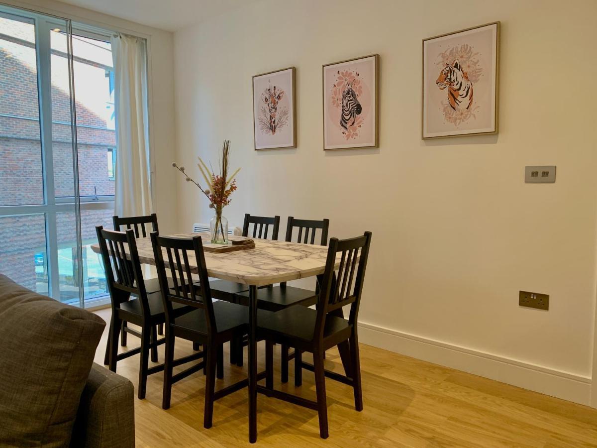 Chinatown Insta-style Apartment Birmingham