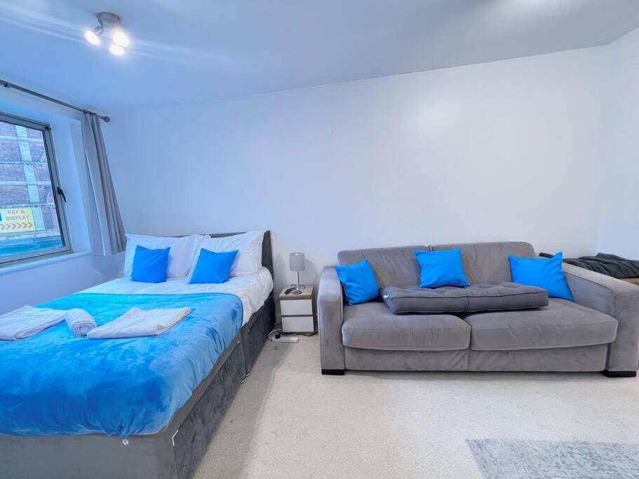 Grand City-centre + Parking Apartment *
