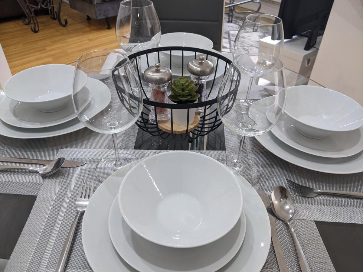 Apartment Business Bliss - Birmingham's Premier Corporate Birmingham