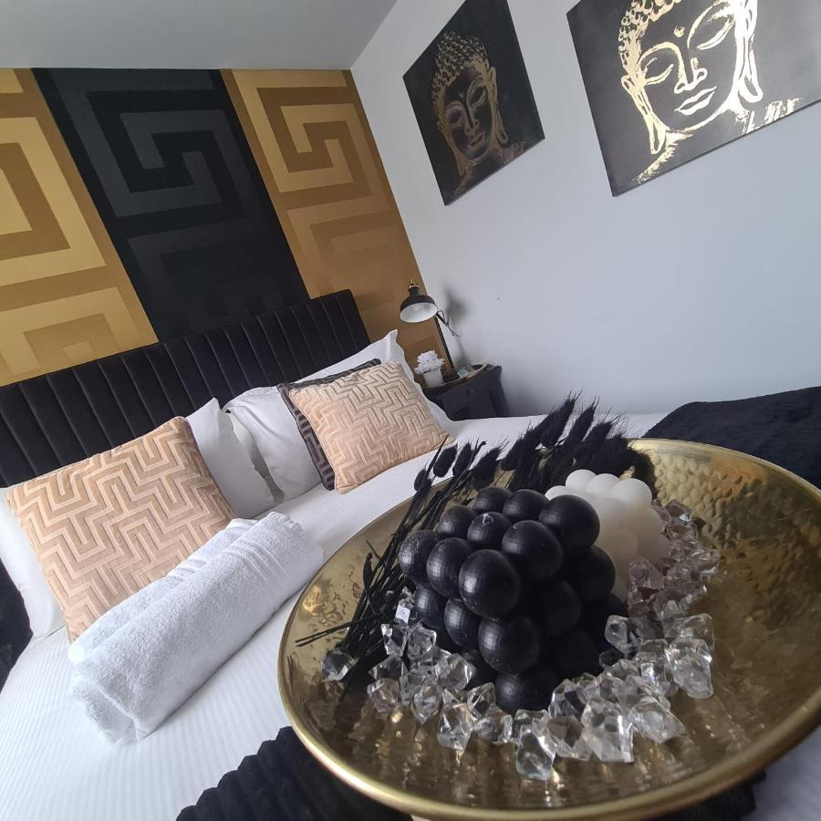 Luxury 9ine Penthouse With Garden & Jacuzzi