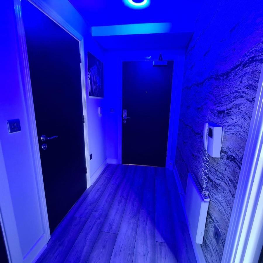 Luxury 9ine Penthouse With Garden & Jacuzzi Apartment