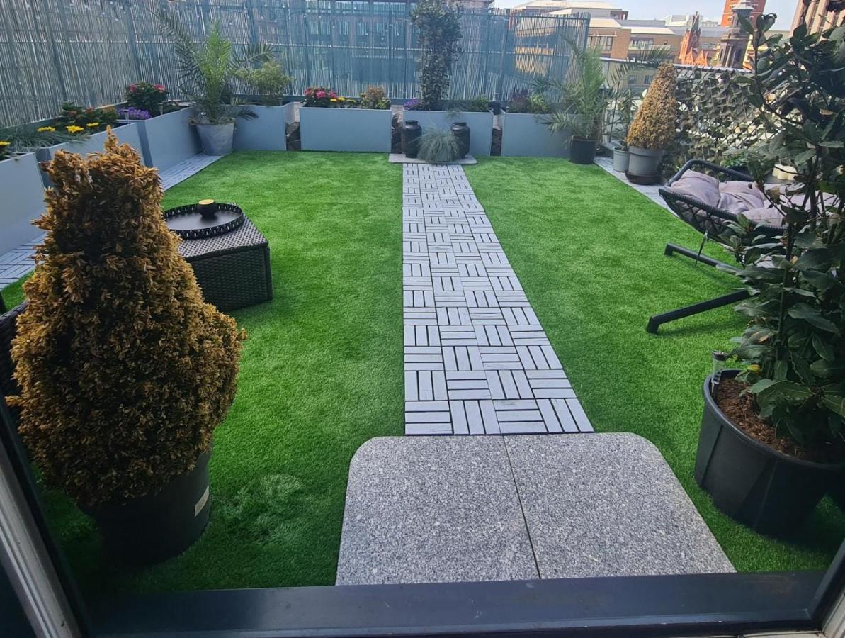 Apartment Luxury 9ine Penthouse With Garden & Jacuzzi Birmingham