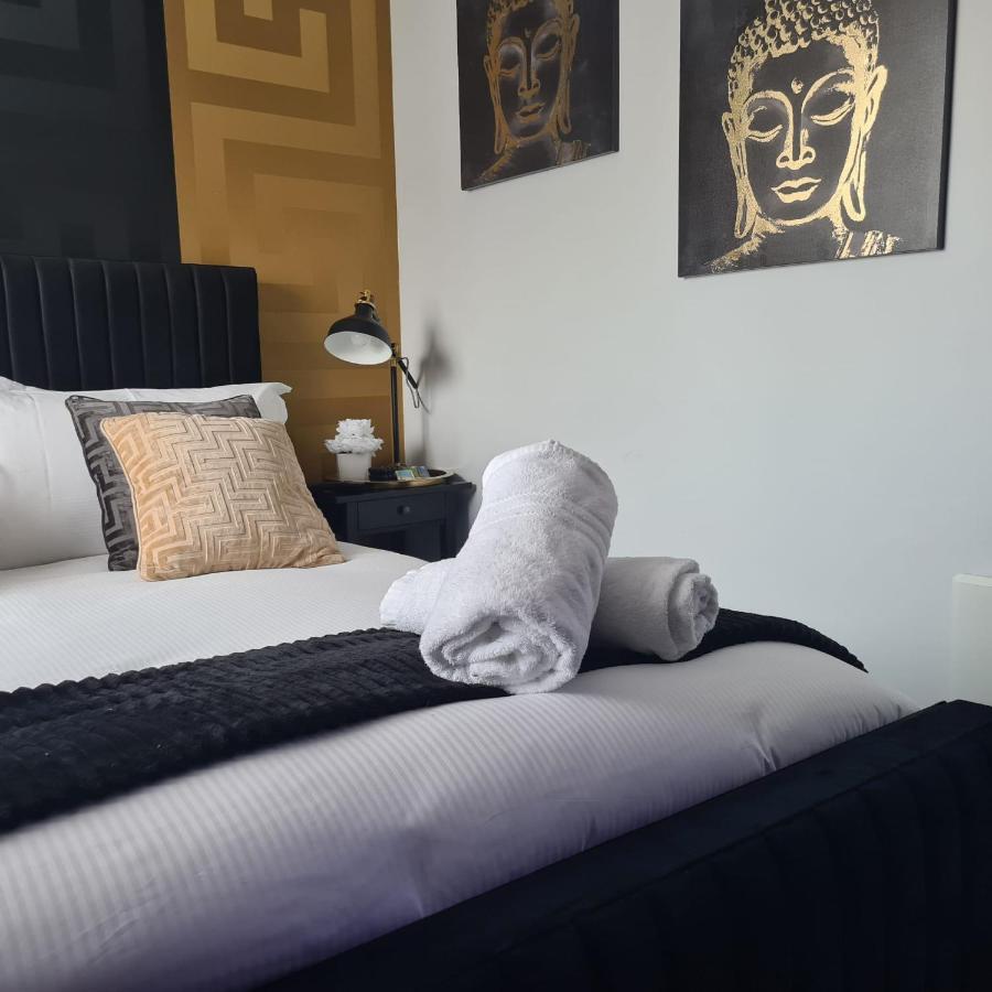 Luxury 9ine Penthouse With Garden & Jacuzzi Birmingham