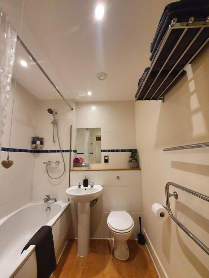 Modern 1 Bed - Postbox City Centre *