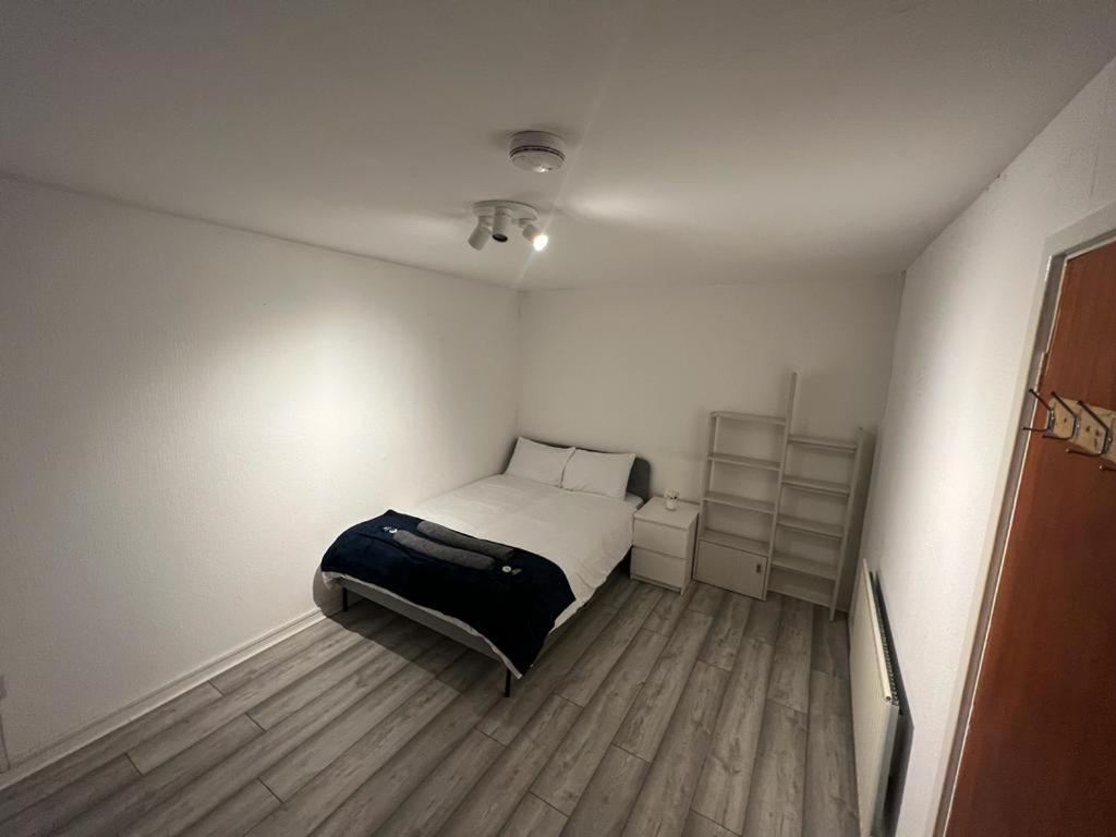 Hotel Indulge Hockley Hotel - With Free Front Parking - 10 Min Drive To Birmingham City Centre Bull Ring, Grand Central, Tesco Superstore, Primark & Commonwealth Games Birmingham