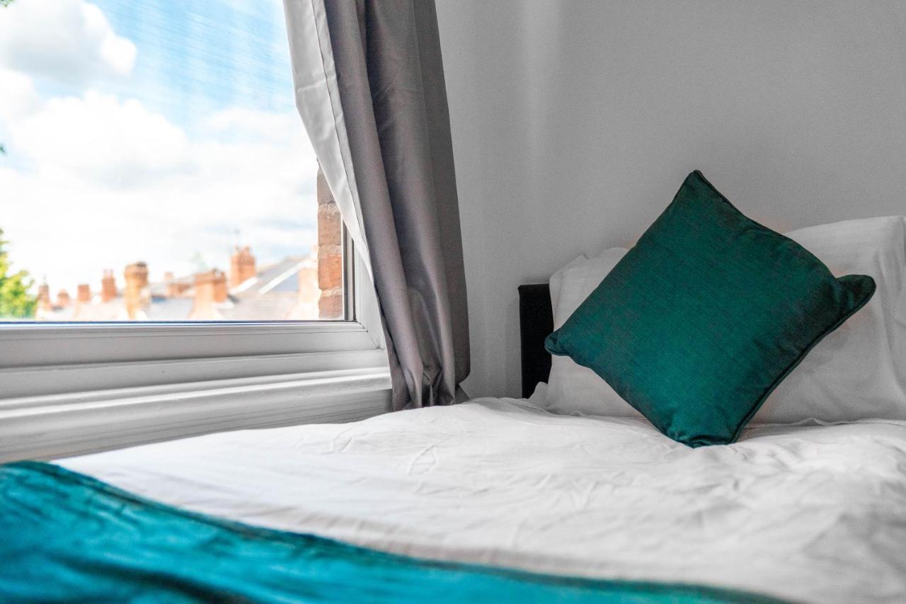 Holiday home 2 Bed House/edgbaston/families/contractors/parking Birmingham
