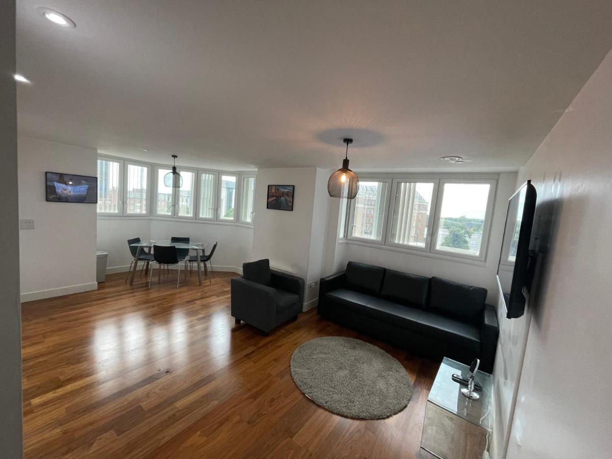Apartment Luxe 2 Bedroom High Rise