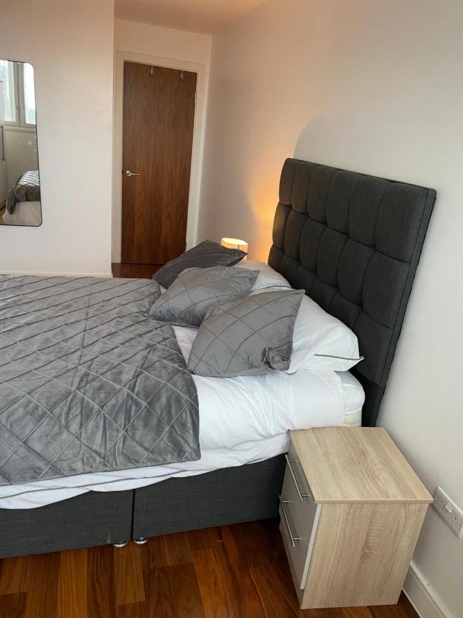 Luxe 2 Bedroom High Rise * Birmingham