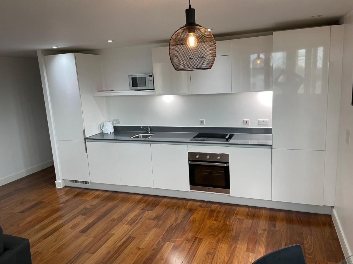 Luxe 2 Bedroom High Rise *