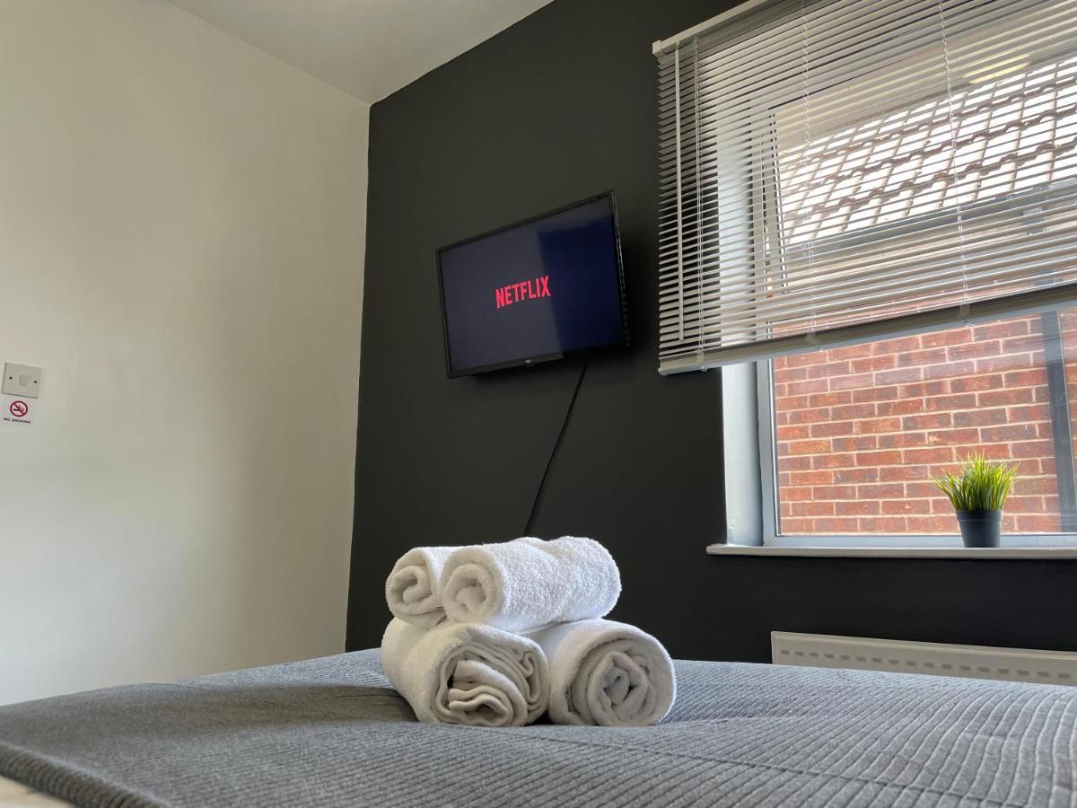 Pluxa Bearwood Hotel Double Beds With Ensuite And Car Park Birmingham