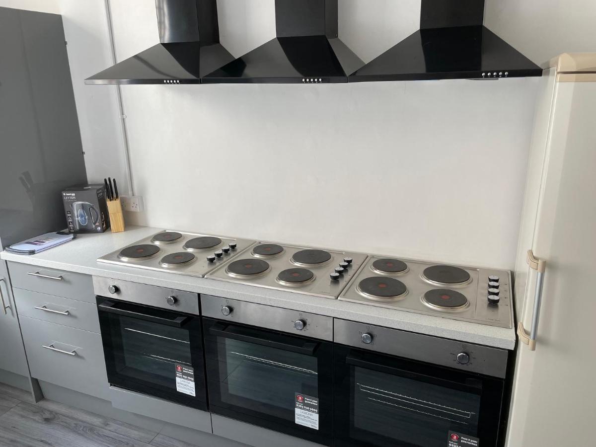 Pluxa Bearwood Hotel Double Beds With Ensuite And Car Park * Birmingham