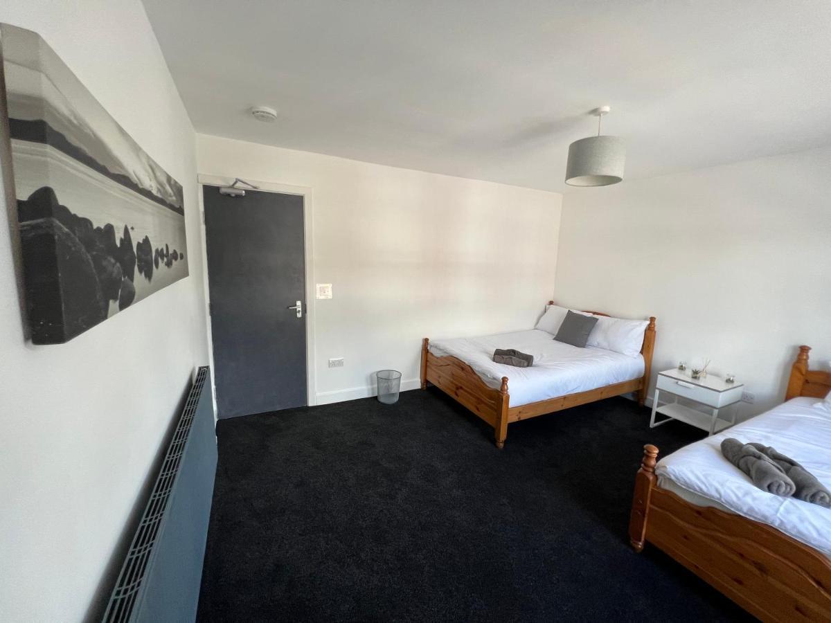 The Coach House - 5* Luxurious 4 Bedroom House Holiday home