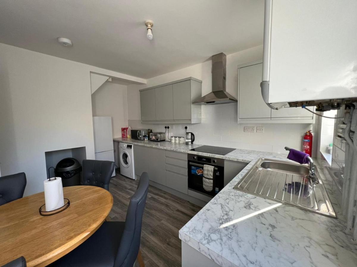 Cosy Near Nec, Bhx Bullring & Solihull Holiday home
