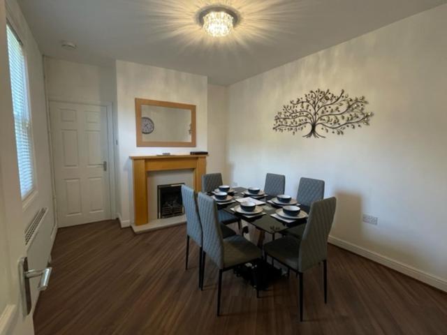 Canalside Holiday home Birmingham
