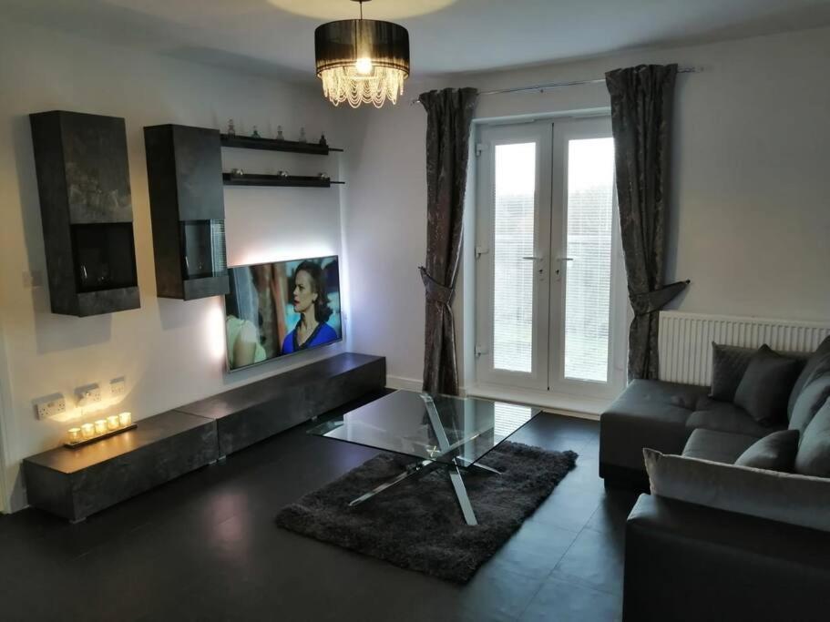 Staynec Lamprey: Luxury Nec For Corporate & Leisure Apartment *