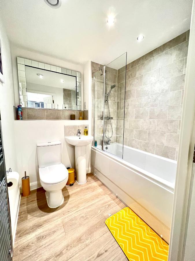 Exoticstay Apartments: Ultra-luxe City Centre Smart Apartment *