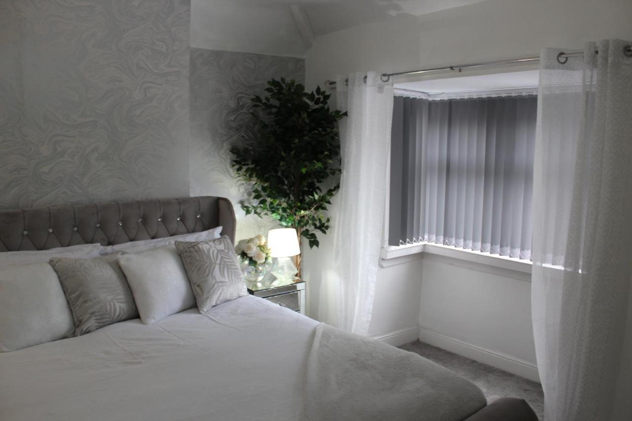 Luxury 3 Bedroom House Birmingham