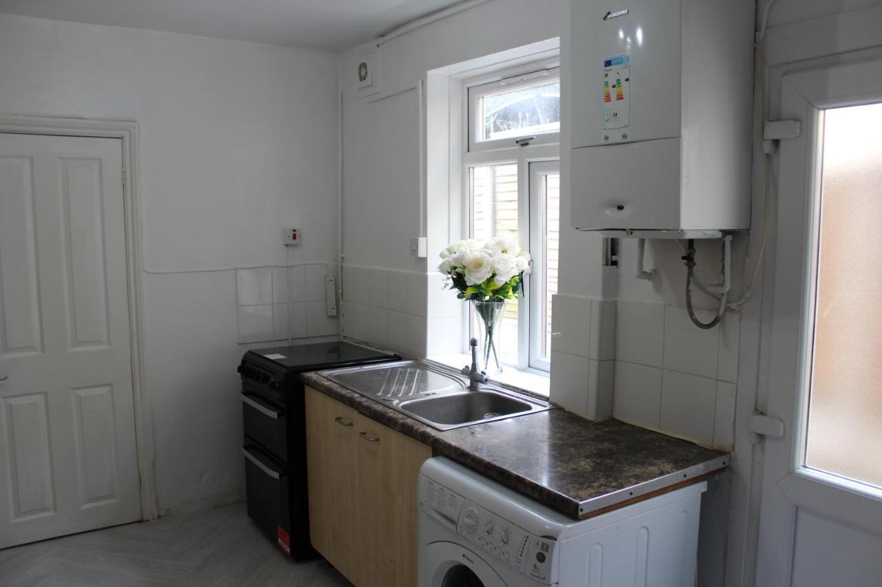Apartment Luxury 3 Bedroom House *