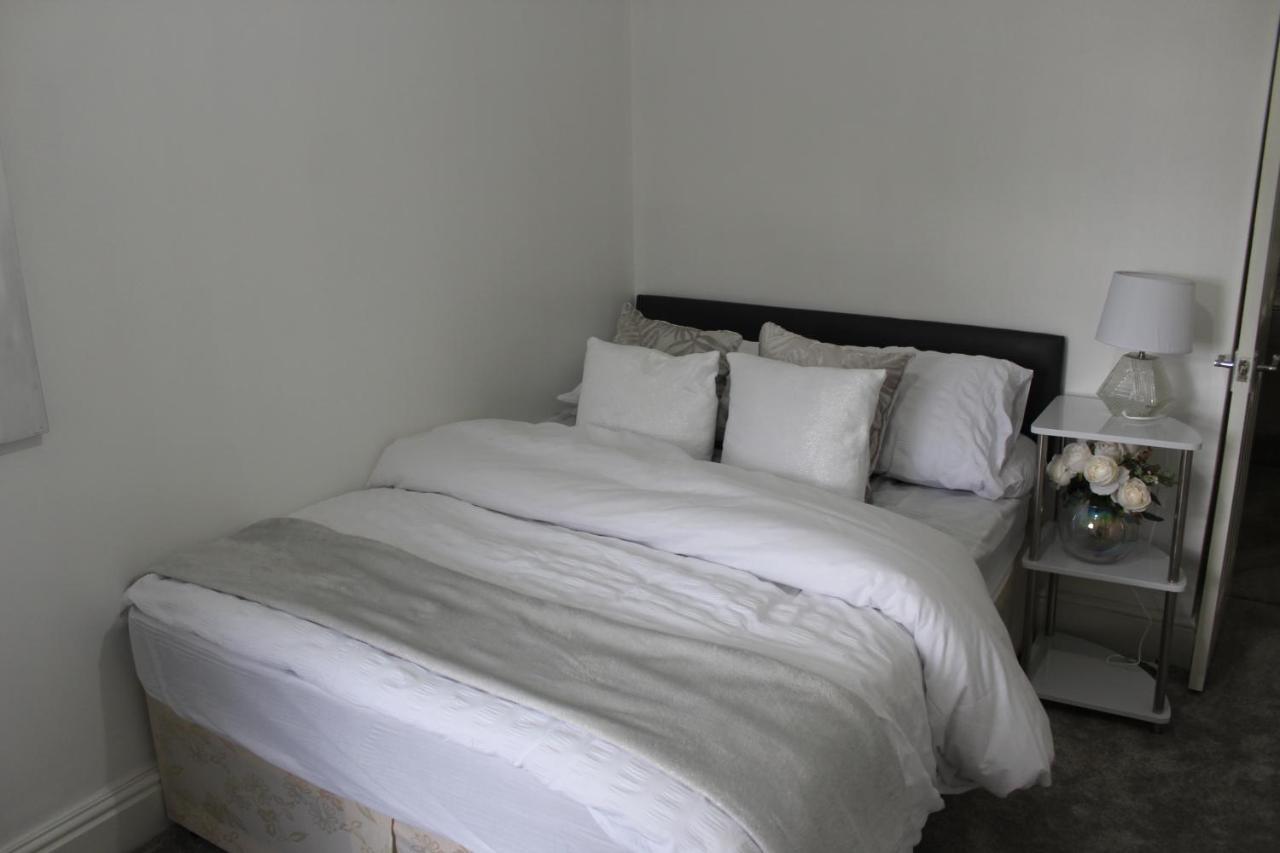 Luxury 3 Bedroom House Birmingham