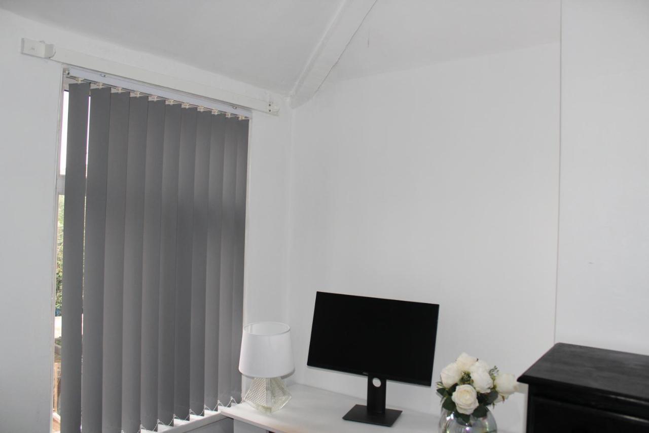 Luxury 3 Bedroom House Birmingham