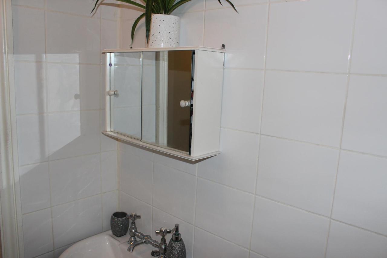 Apartment Luxury 3 Bedroom House