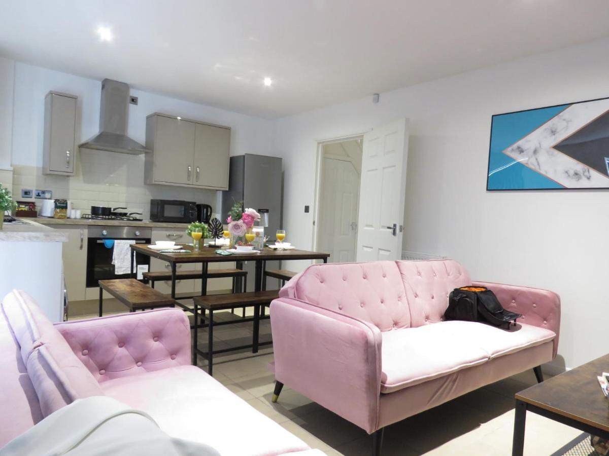 Holiday home Tudors Esuites 4 Bedroom House With Garden
