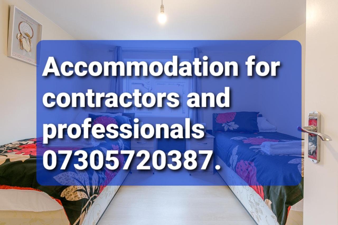 Apartment Coplow, 3 Bedrooms House, With 6 Beds, 2x Doubles Beds, 3x Singles Beds And 1 Sofa-bed,sleeps People Birmingham