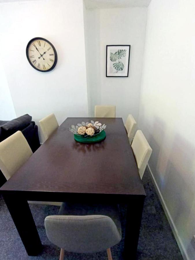 Cozy 4 Bedroom House In Smethwick With 4 Bathrooms Perfect For Contractors And Families Birmingham