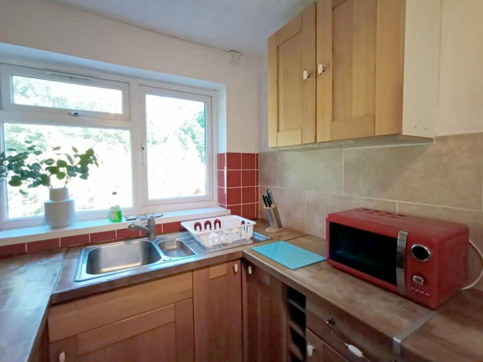 Holiday home Cozy 4 Bedroom House In Smethwick With 4 Bathrooms Perfect For Contractors And Families Birmingham