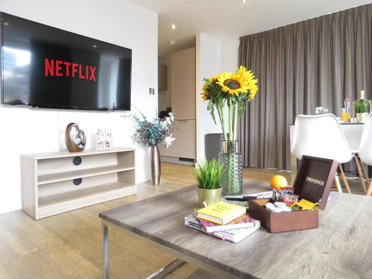 Tudors Esuites Corporate