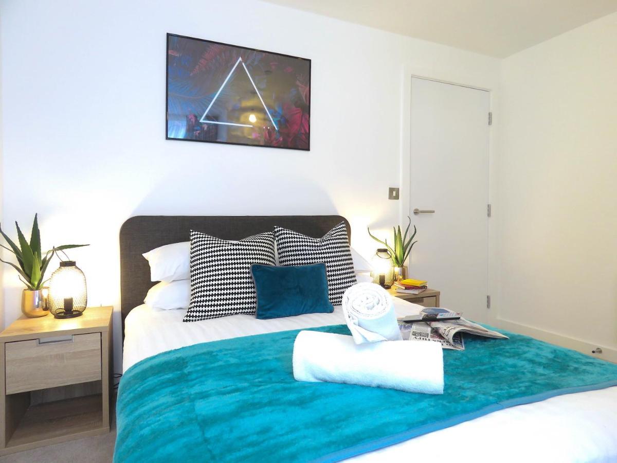 Apartment Tudors Esuites Corporate *