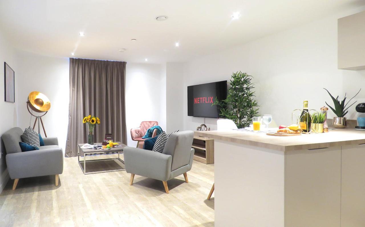 Tudors Esuites Corporate Apartment *