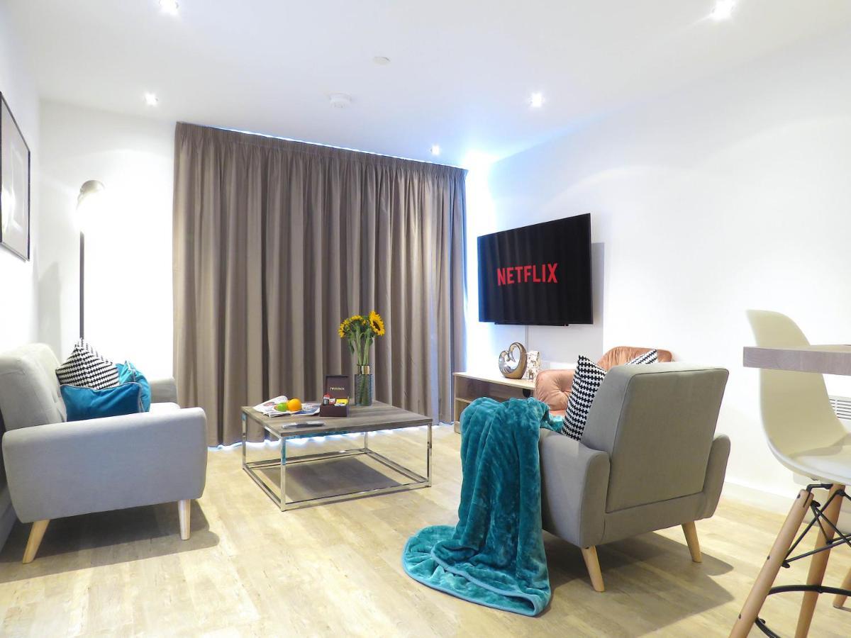 Tudors Esuites Corporate