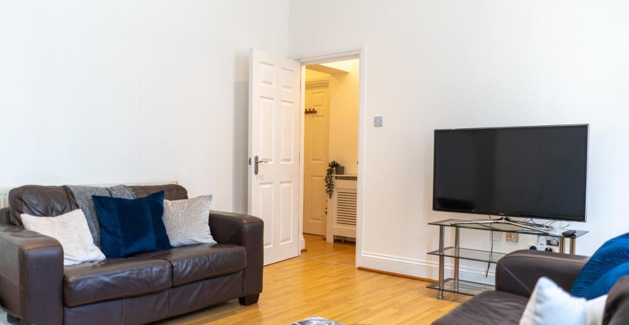 Business Bliss - Birmingham's Premier Corporate Apartment
