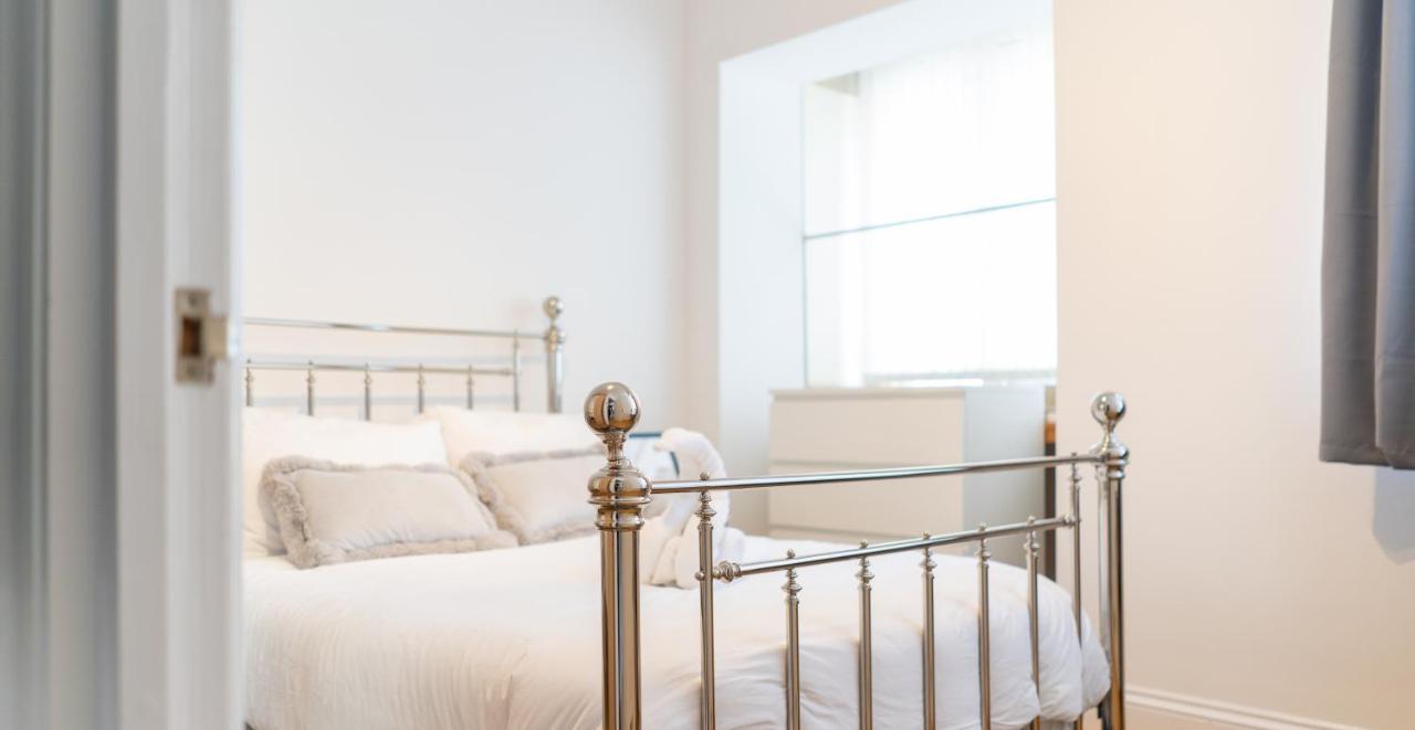 Business Bliss - Birmingham's Premier Corporate Apartment *