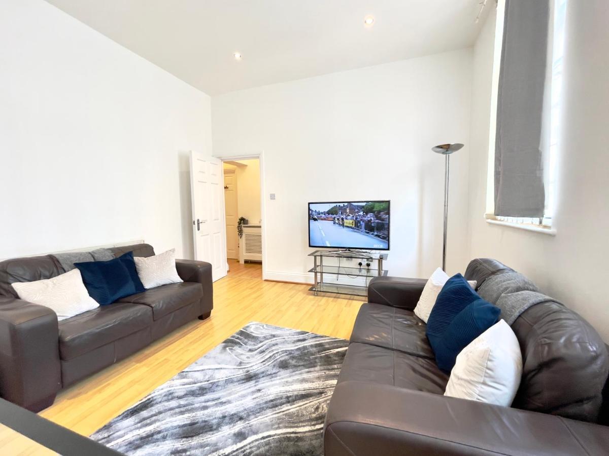 Apartment Business Bliss - Birmingham's Premier Corporate Birmingham