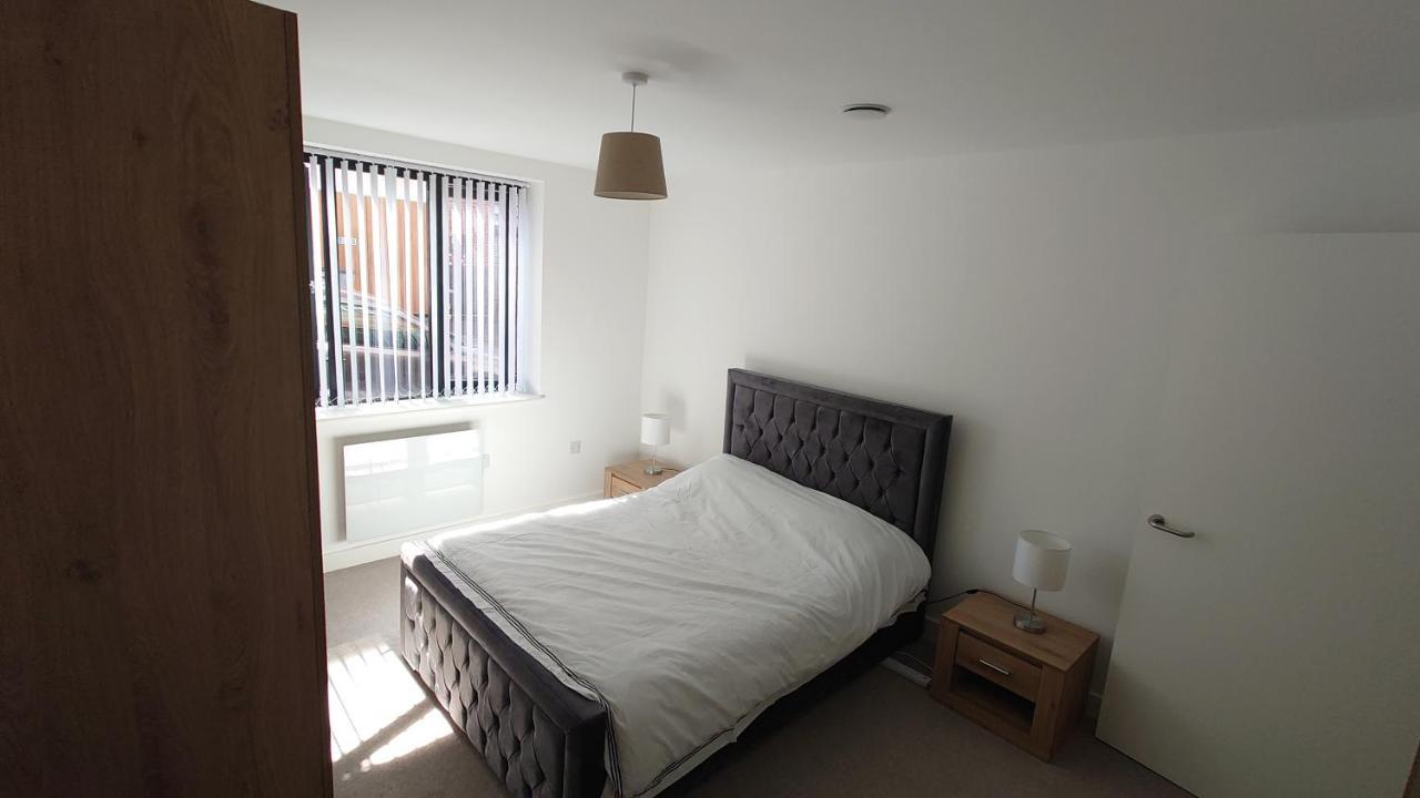 Treasured 1 Bedroom Jewellery Quarter Apartment Birmingham